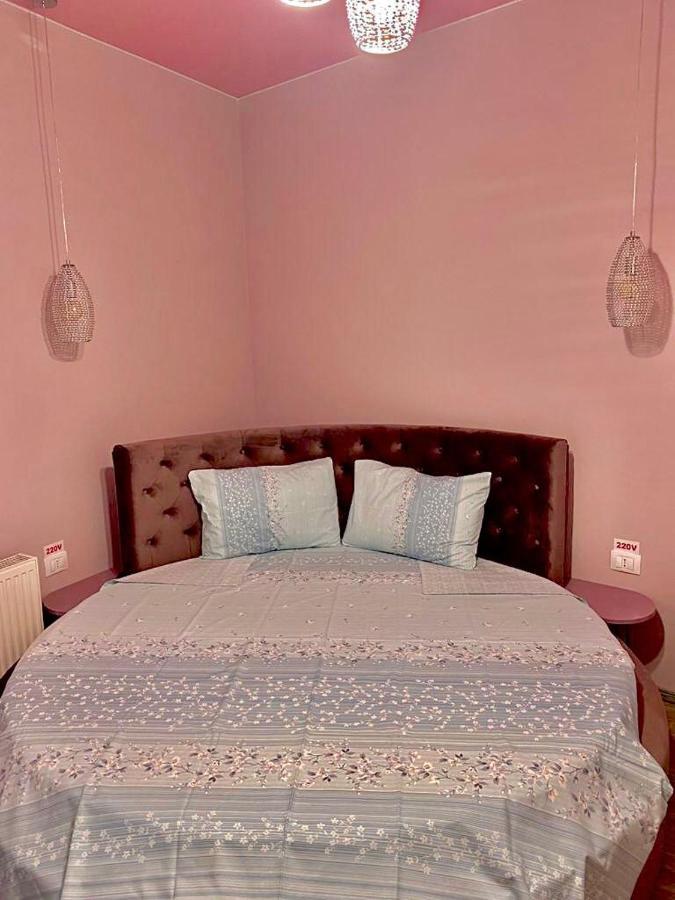 סינאיה Sweet Pink By Miro Apartment מראה חיצוני תמונה