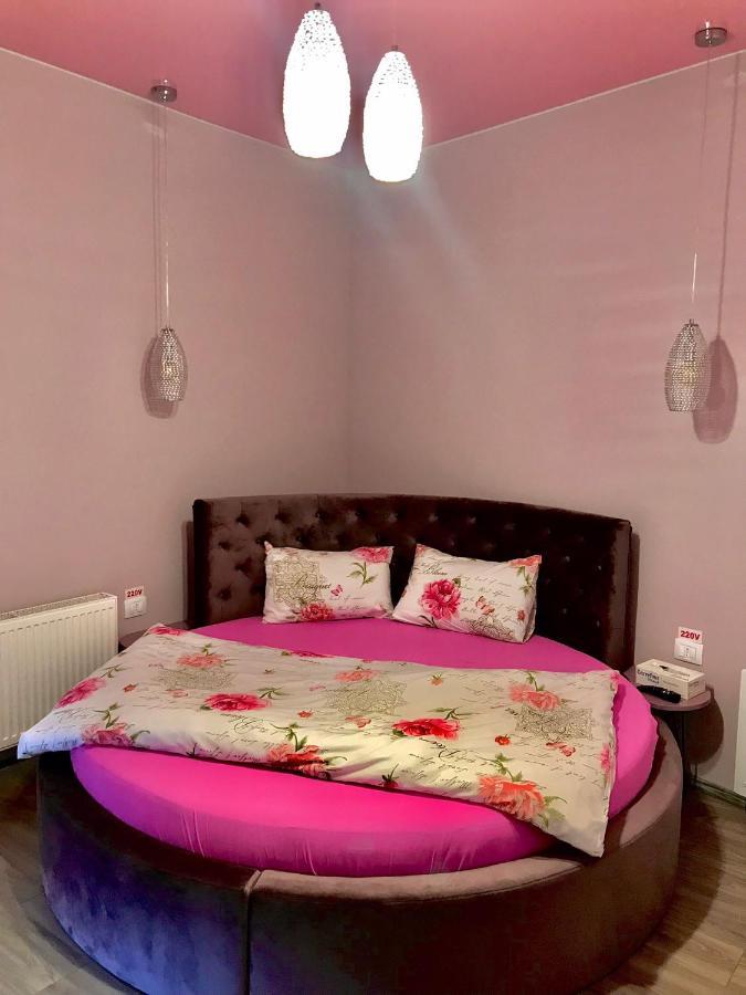 סינאיה Sweet Pink By Miro Apartment מראה חיצוני תמונה
