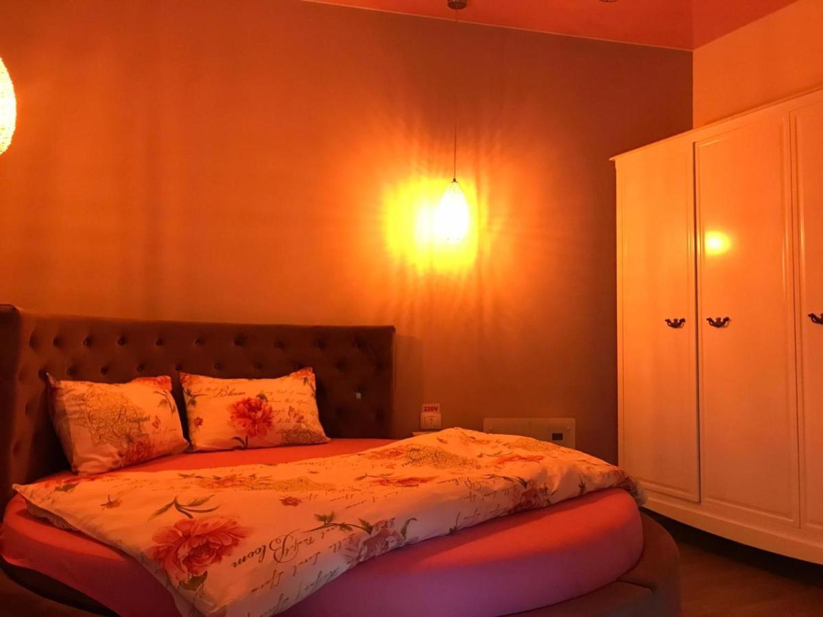 סינאיה Sweet Pink By Miro Apartment מראה חיצוני תמונה